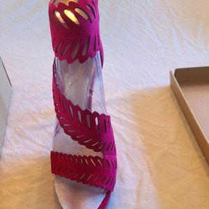 Jessica Simpson Style JS-Azure Fuchsia Flash Lux Kid Suede  7.5 size  Never worn